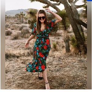 Abel the label fantasy floral maxi dress size medium
